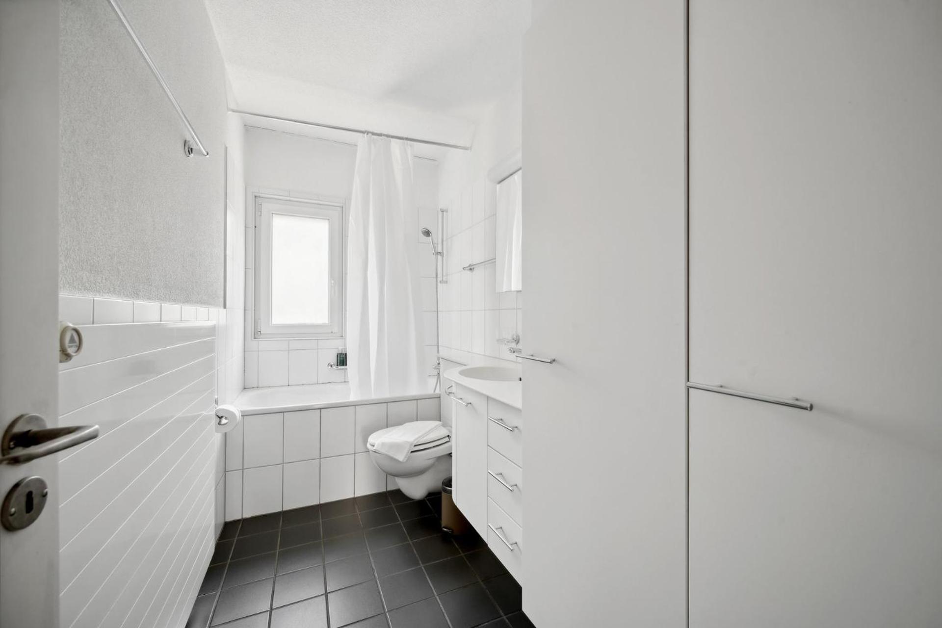 Comfortable Stay In Oerlikon 20 Minutes Away From Zurich Airport Ngoại thất bức ảnh